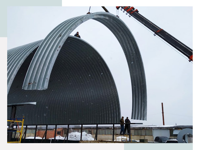 Полукруглые ангары в Тихвине