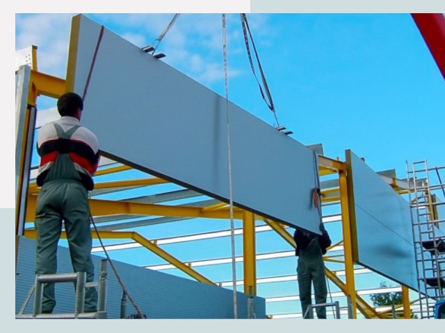 Монтаж сэндвич-панелей в Тихвине от 656 руб.