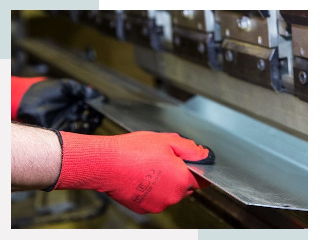 Гибка металла в Тихвин от 656 руб. - Надёжно и быстро